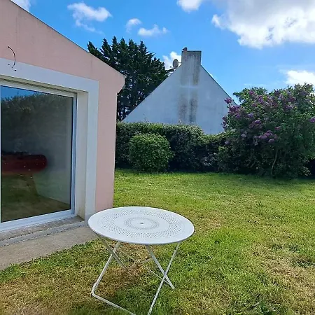 Renovated House 3 Bedrooms, Sleeps 9 * Le Palais
